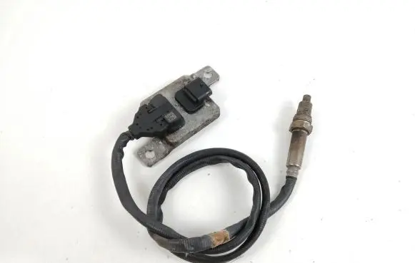 Audi A4 S4 B8 8K Lambda probe sensor 8K0907807J 141105060404 5WK97205