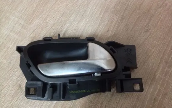 Citroen C4 I Picasso Front door interior handle 96555516VD