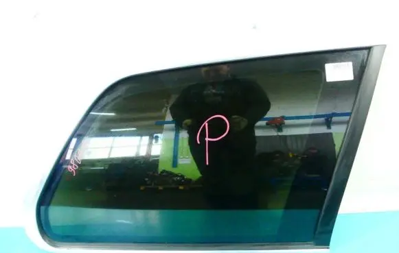 Volvo XC90 Rear side window IMPRK980015