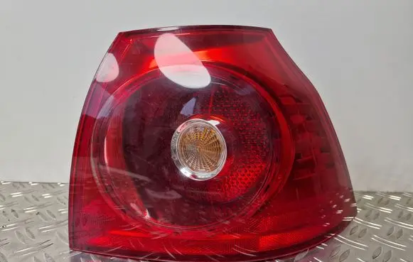 Volkswagen Golf V Rear/tail lights 1K6945096E