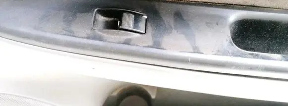 Mazda 6 Electric window control switch