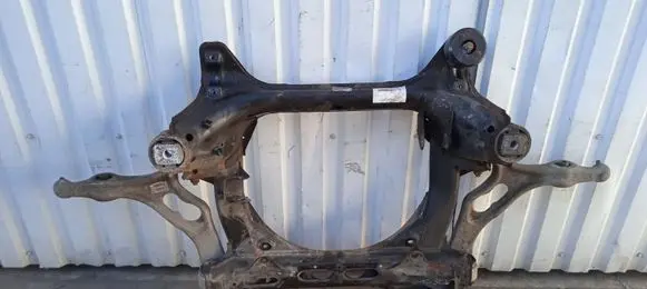 Volkswagen Touareg II Front subframe