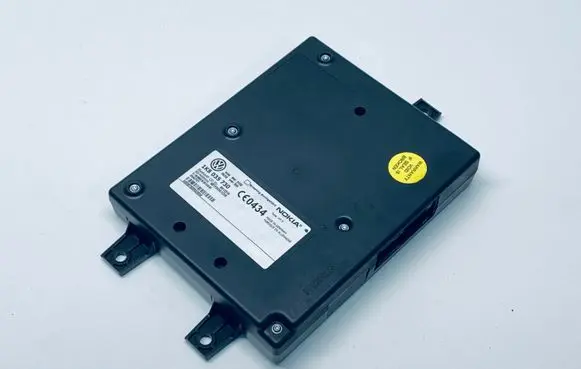 Volkswagen PASSAT B6 Bluetooth control unit module 1K8035730
