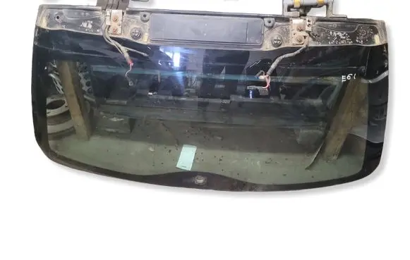 BMW 5 E60 E61 Rear windscreen/windshield window 7060959