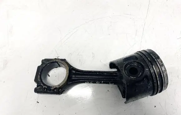 Audi A4 S4 B5 8D Piston with connecting rod 028HDE