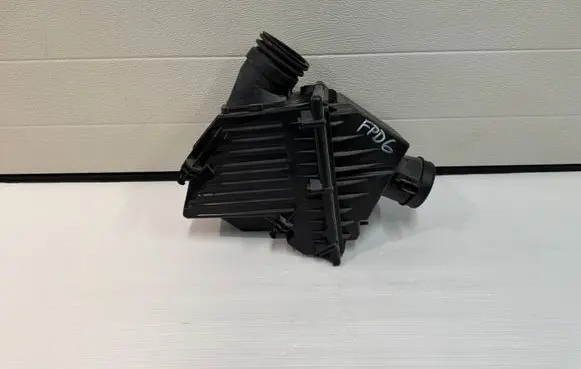 Jaguar E-Pace Air filter GJ329600ADFPD6