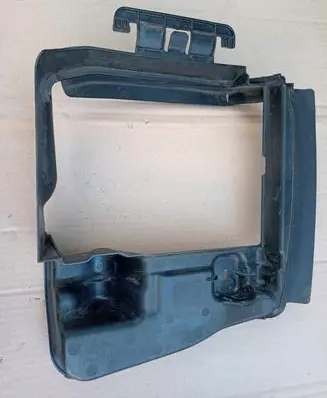 Peugeot 308 Intercooler air channel guide 