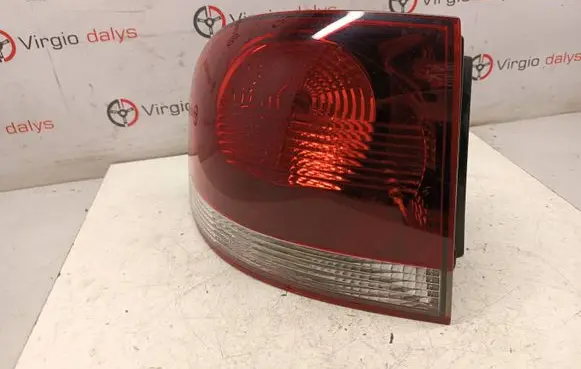 Volkswagen Touareg I Rear/tail lights 28259002