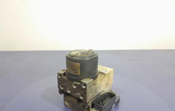 Hyundai Santa Fe ABS Pump 58900-26560