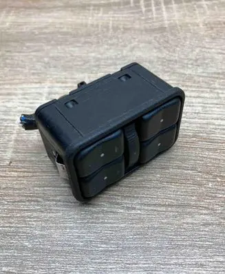 Opel Zafira A Electric window control switch 90561086 13363201 WITHPLUG