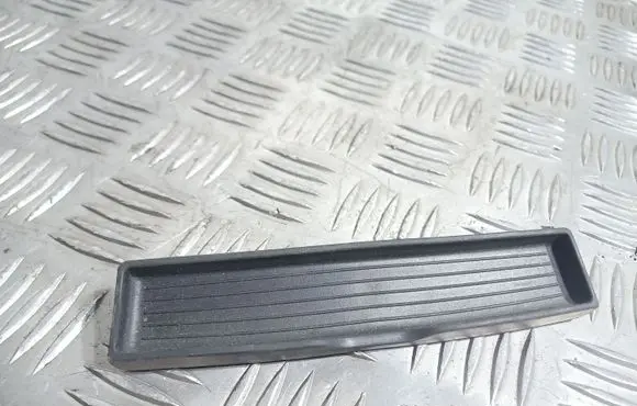 Jaguar XF X250 Panel drawer/shelf pad 8X23M99D4622A