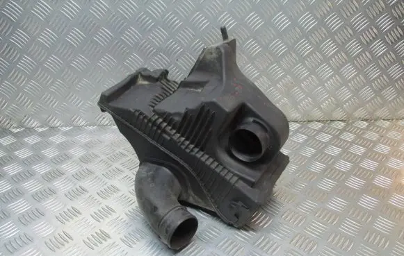 Nissan Micra Air filter box 8200212533D