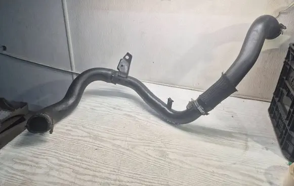 Volvo V60 Intercooler hose/pipe BG916C646BA