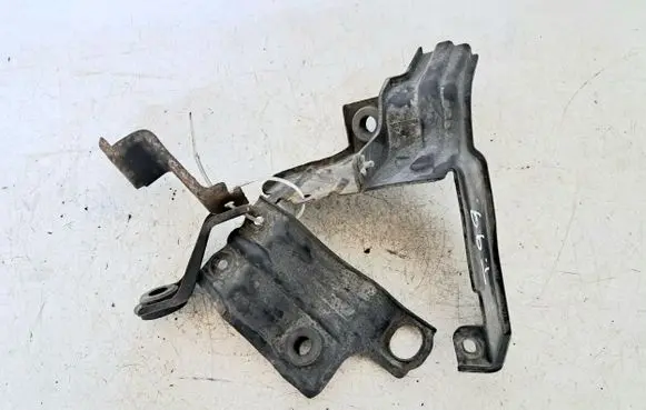 Honda FR-V Radiator mount bracket 