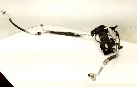 Renault Zoe Air conditioning (A/C) pipe/hose 924467761R 295X28820R