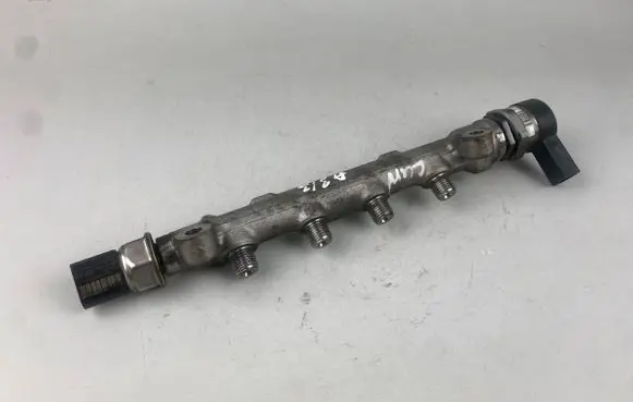 Audi A3 S3 8V Fuel main line pipe 04L089D 057130764AB