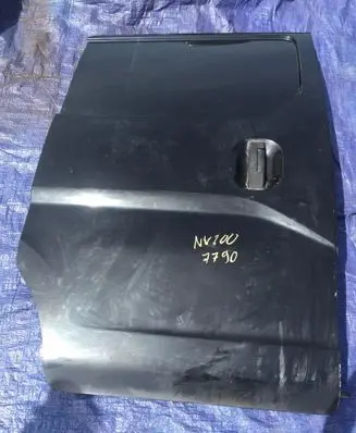 Nissan NV200 Rear door