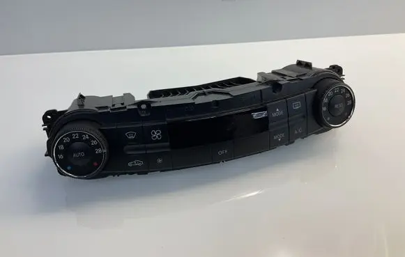 Mercedes-Benz CLS C219 Climate control unit 2198300985 00063706 A2198300985