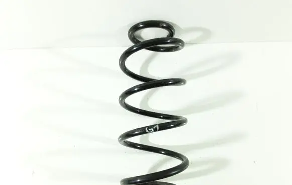 Toyota Yaris Rear coil spring 