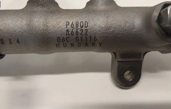 Volvo XC60 Fuel main line pipe 06c01116 A6622 06C01116