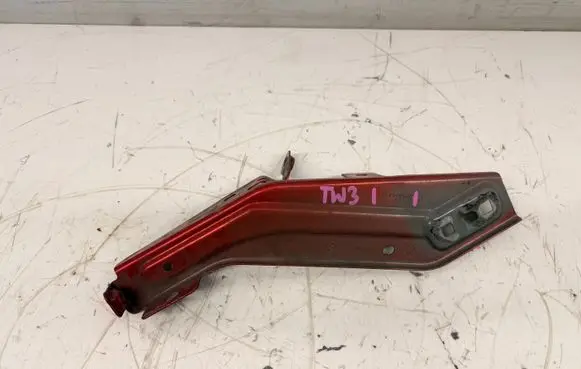 Renault Twingo III Fender mounting bracket TW3WSP4 631439060R