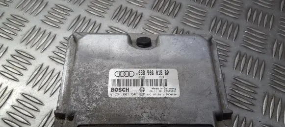 Audi A3 S3 8L Engine control unit/module 038906018bp 028100184828sa3731