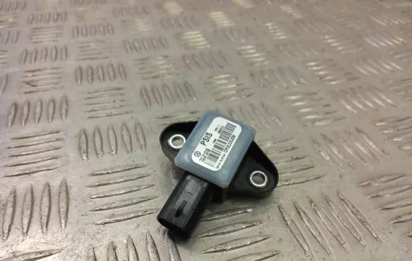 Hyundai Kona I Airbag deployment crash/impact sensor 95920-J9100