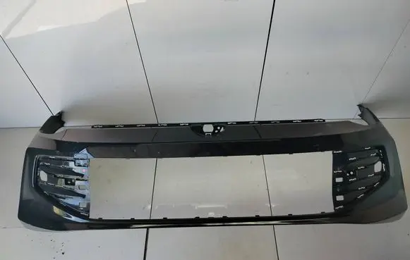 Volkswagen Golf VIII Front bumper 5H0807221T