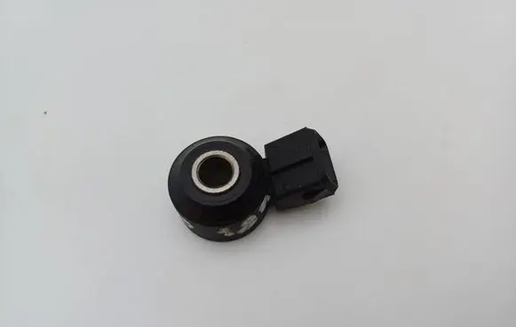Opel Zafira B Detonation knock sensor 55353316