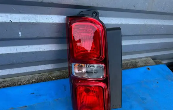Toyota Proace Rear/tail lights 9808243180 001972510