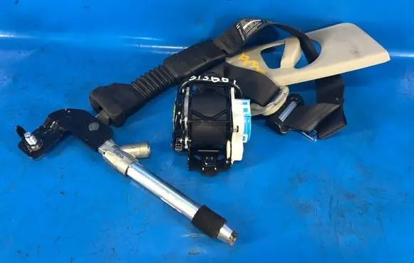 KIA Soul Front seatbelt 8820B2500BF3