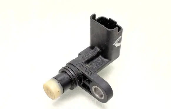 Opel Astra L Crankshaft position sensor 7588095 0232103064