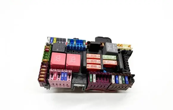 Mercedes-Benz C W205 Fuse box set A2059068501