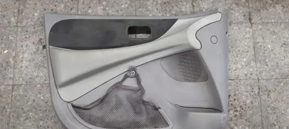 Nissan Almera Tino Front door card panel trim 80901bu000