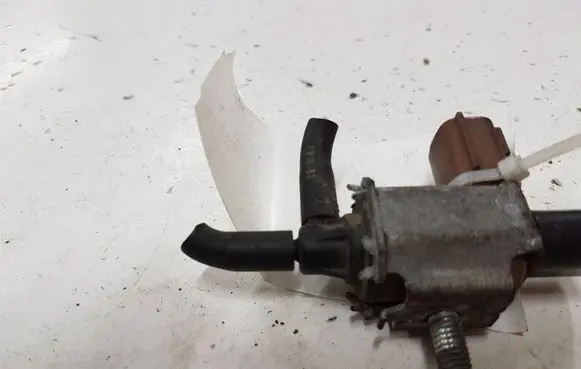 Mazda 6 Vacuum valve K5T46591