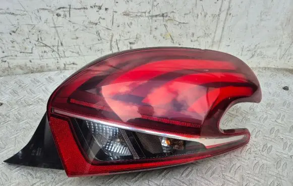 Peugeot 208 Rear/tail lights 9810430580