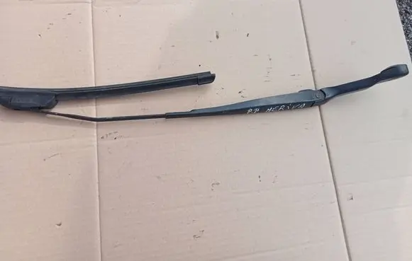 Opel Astra H Front wiper blade arm 13140019