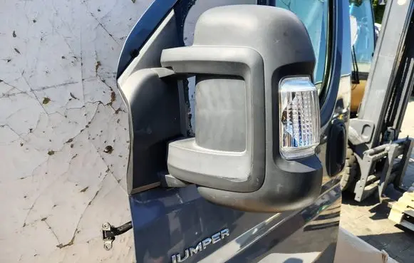 Front door electric wing mirror