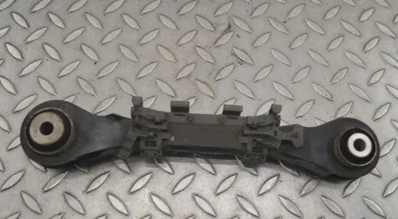 BMW 2 F22 F23 Rear upper control arm/wishbone 6792519