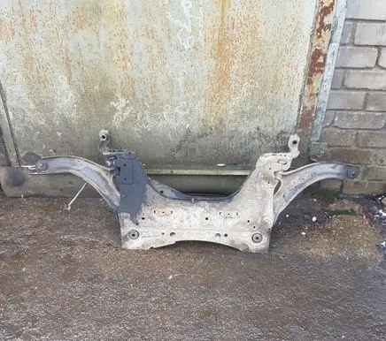 Renault Clio III Front subframe