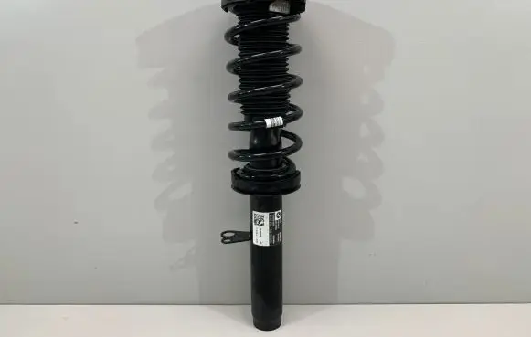 BMW 5 G30 G31 Front shock absorber with coil spring 6866638