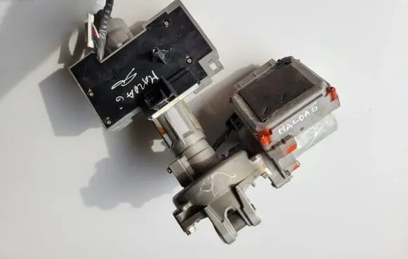 Mazda 6 Power steering pump EAYCEC015 Q003TA6183