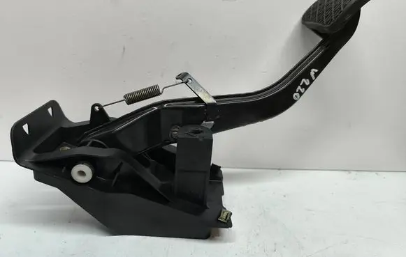 Mercedes-Benz S W220 Brake pedal A2202901119