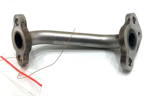 Lexus CT 200H EGR valve line/pipe/hose 