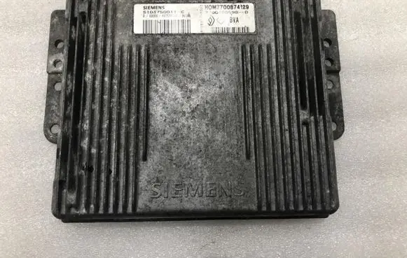 Renault Espace I Engine control unit/module ECU S103750011C
