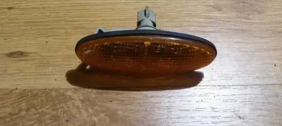 Mazda 323 Front fender indicator light 0464120 046-4120
