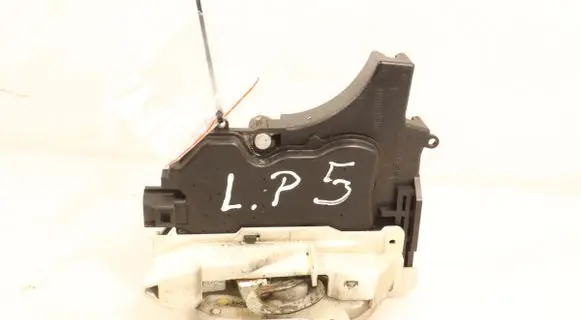 Peugeot 4007 Front door lock 07Z25