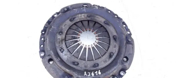 Volkswagen Golf III Pressure plate 