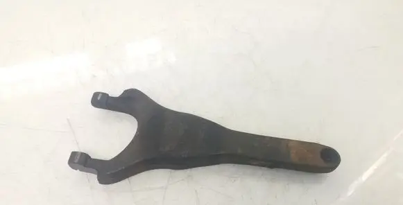 Toyota Avensis T250 Clutch release arm fork 4020140