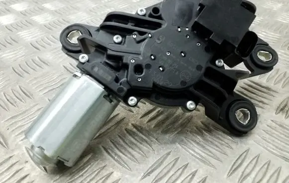 Volkswagen Sharan Rear window wiper motor 5K6955711B